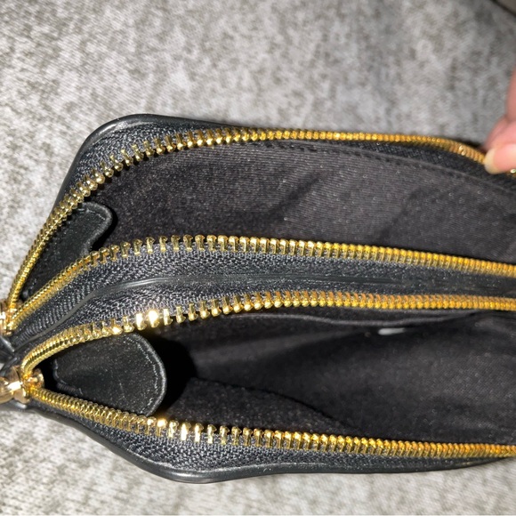 Coach Double Corner Zip Black Wristlet with Gold Zippers clutch - Picture 4 of 6